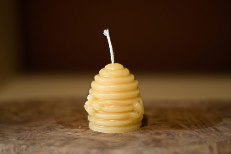 Mini bijenkorfkaars - gele bijenwas - Afbeelding 2